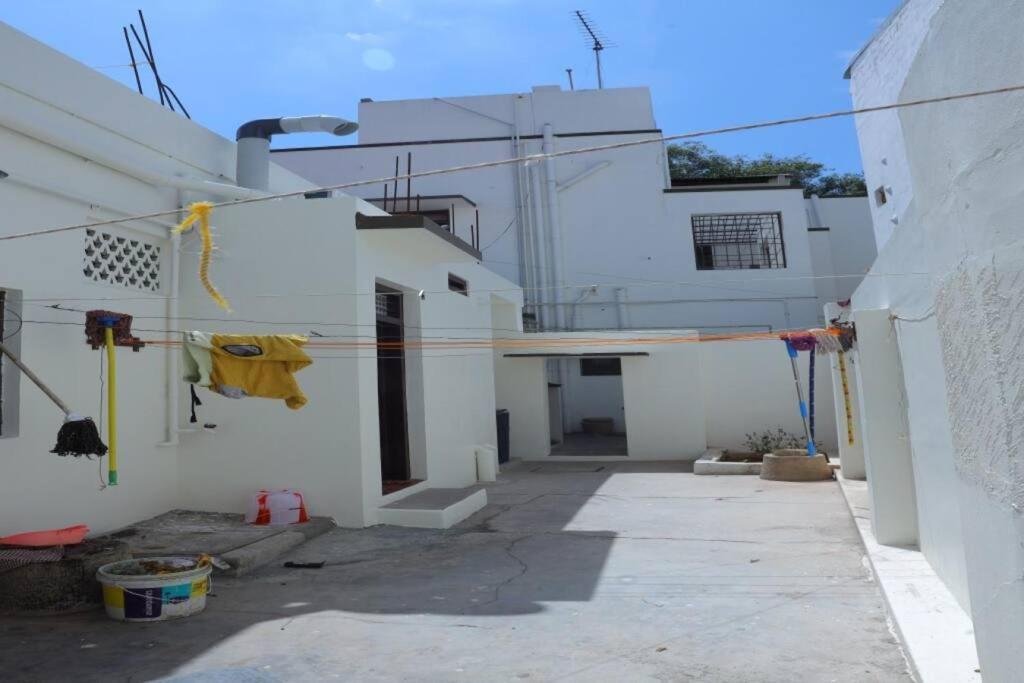 Heritage Home With 2 Bed/2 Bath With Kitchen In A Residential Neighborhood. 马杜赖 外观 照片