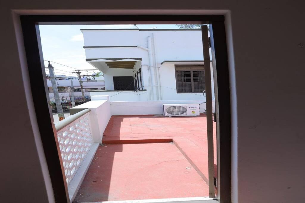 Heritage Home With 2 Bed/2 Bath With Kitchen In A Residential Neighborhood. 马杜赖 外观 照片